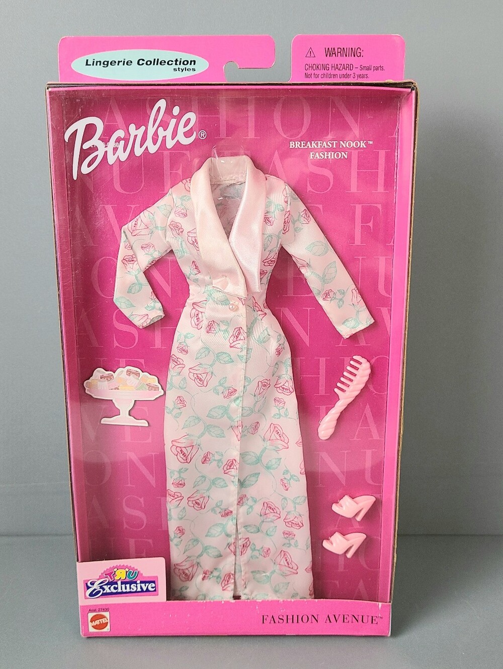 NWT Barbie Fashion Avenue Breakfast Nook Toys "R" Us Exclusive Vintage Outfit